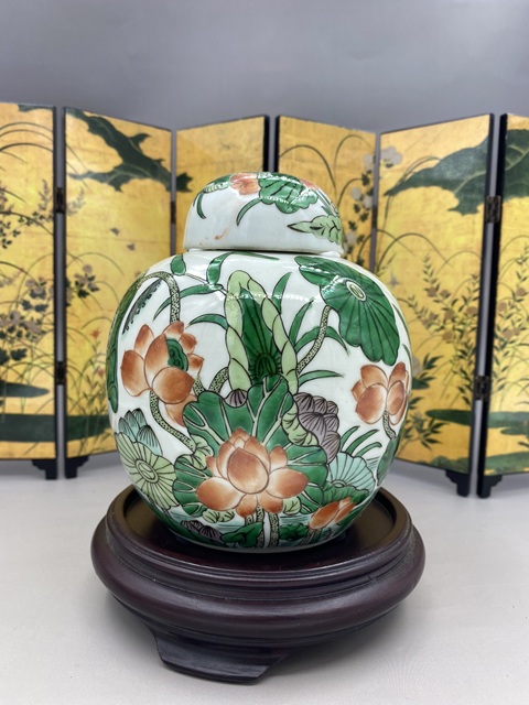 古玩陶瓷晚清 五彩荷池情趣圖蓋罐拍賣，當前價格3777元