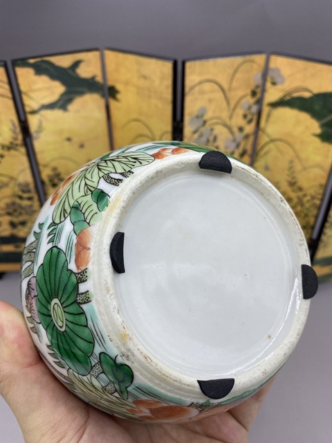 古玩陶瓷晚清 五彩荷池情趣圖蓋罐拍賣，當前價格3777元
