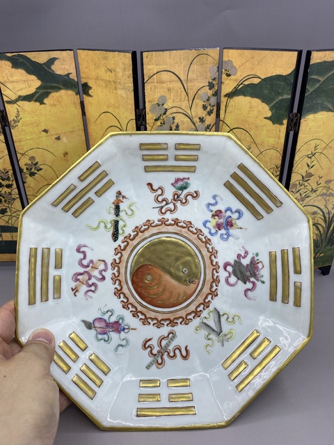 古玩陶瓷粉彩花鳥紋八方貢盤真品鑒賞圖