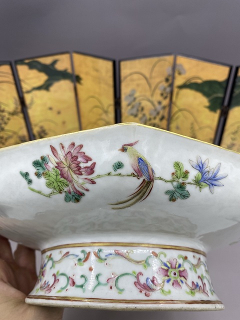 古玩陶瓷粉彩花鳥紋八方貢盤真品鑒賞圖