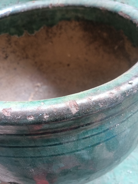 古玩陶瓷綠釉缸真品鑒賞圖