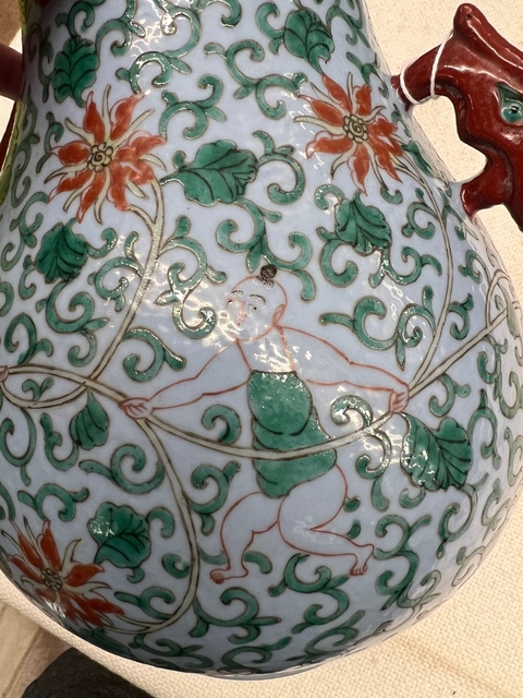 古玩陶瓷民國天青釉五彩鳩耳尊真品鑒賞圖