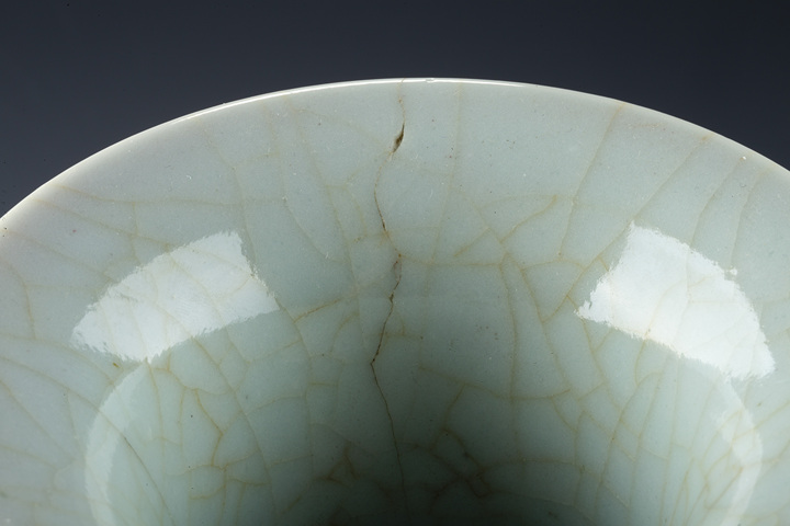 古玩陶瓷清中晚·郎紅釉觀音瓶拍賣，當前價格356元