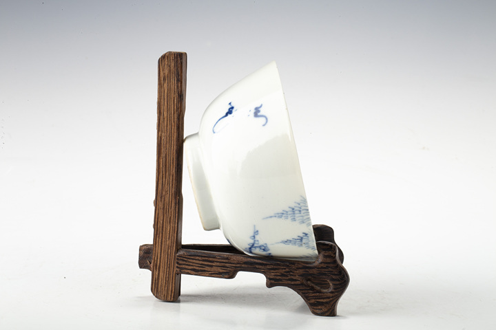 古玩陶瓷清晚·內(nèi)府款青花梅花壽字紋碗一對真品鑒賞圖