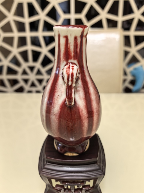 古玩陶瓷紅釉扁瓶真品鑒賞圖
