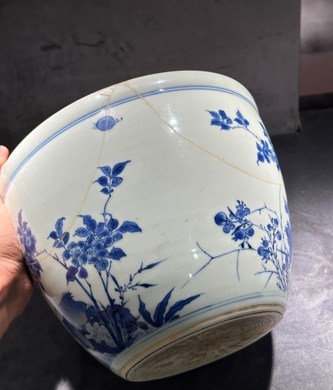 古玩陶瓷青花花鳥紋案缸真品鑒賞圖