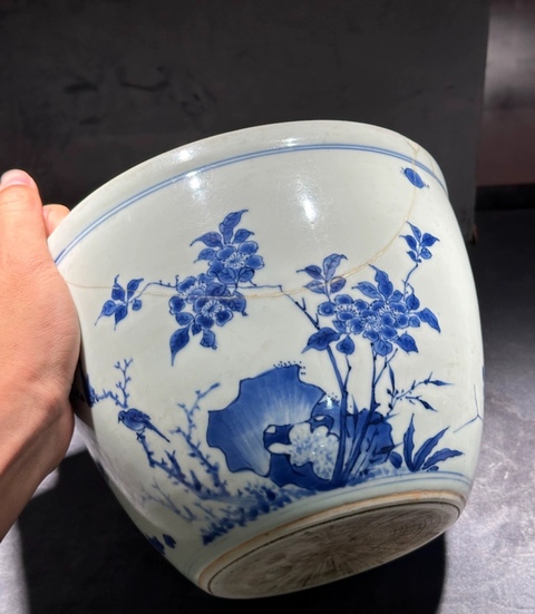 古玩陶瓷青花花鳥紋案缸真品鑒賞圖