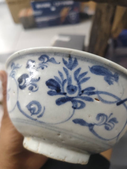 古玩陶瓷青花花卉紋茶碗真品鑒賞圖