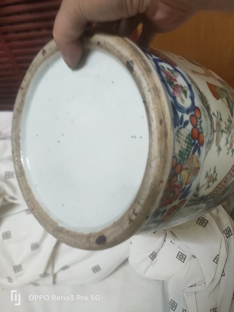 古玩陶瓷人物紋粉彩瓶真品鑒賞圖