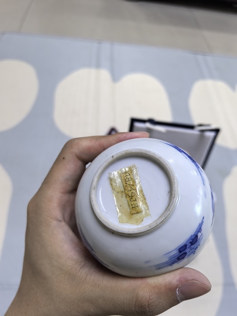 古玩陶瓷青花竹石仕女紋玉壺春瓶真品鑒賞圖
