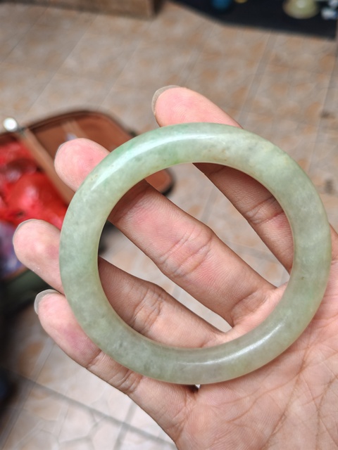 古玩玉器翡翠鐲子真品鑒賞圖