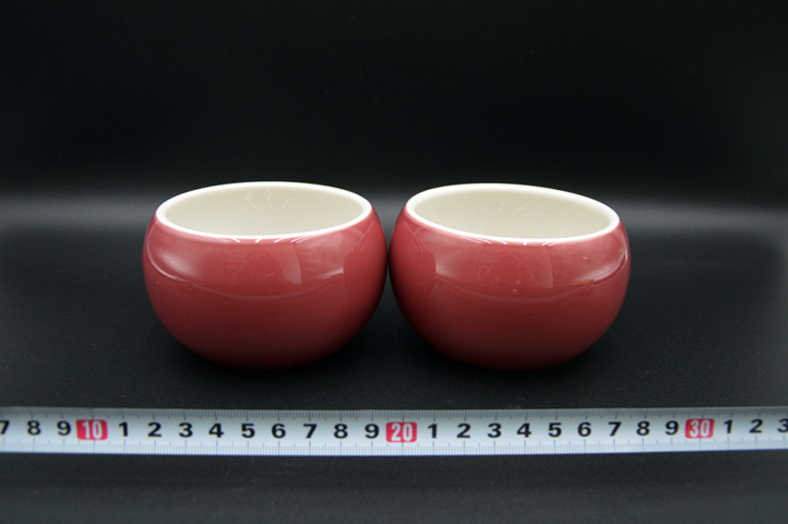 古玩陶瓷紅釉罐真品鑒賞圖