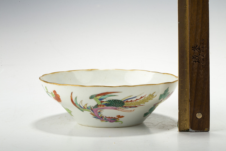 古玩陶瓷清同治·粉彩鳳凰牡丹紋花口馬蹄碗真品鑒賞圖