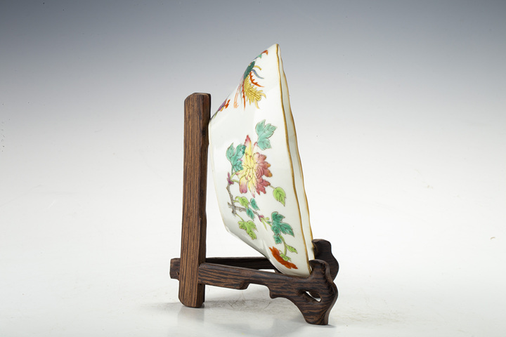 古玩陶瓷清同治·粉彩鳳凰牡丹紋花口馬蹄碗真品鑒賞圖