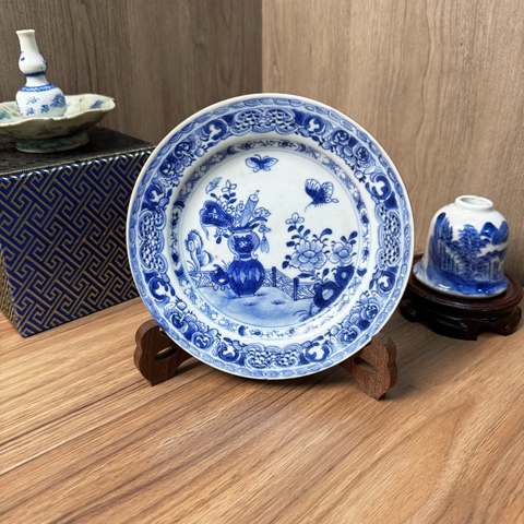 古玩陶瓷青花花卉紋盤真品鑒賞圖
