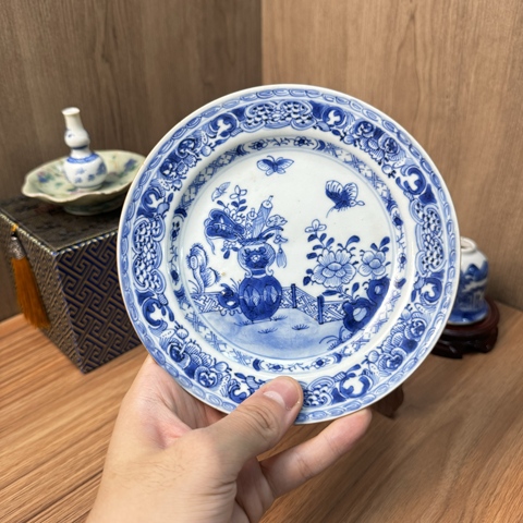 古玩陶瓷青花花卉紋盤真品鑒賞圖