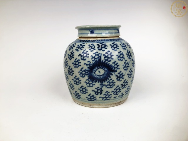 古玩陶瓷清中期太陽花蓋罐真品鑒賞圖