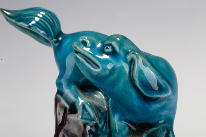古玩陶瓷創(chuàng)匯·孔雀藍釉瑞獸瓷塑真品鑒賞圖