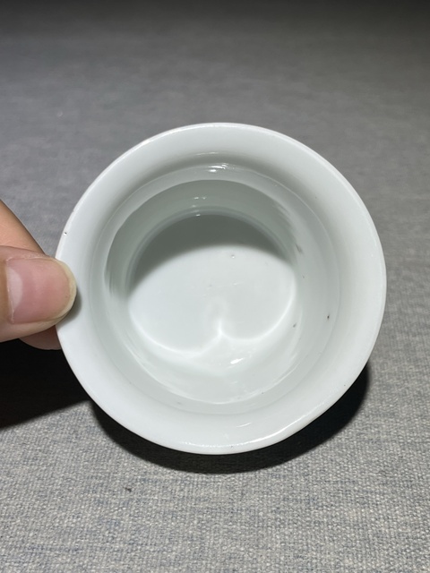 古玩陶瓷晚清青花釉里紅山水杯真品鑒賞圖