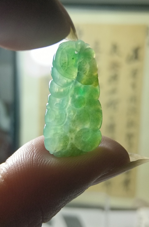 古玩玉器翡翠雕“福在眼前”掛件拍賣,當前價格500元