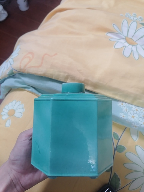 古玩陶瓷綠釉茶葉罐真品鑒賞圖