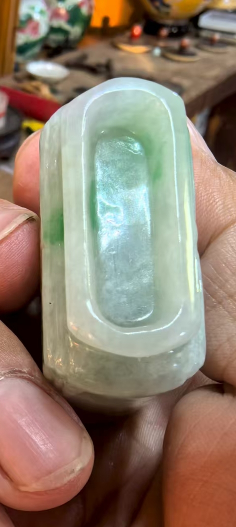 古玩玉器清代老翡翠鼻煙壺真品鑒賞圖
