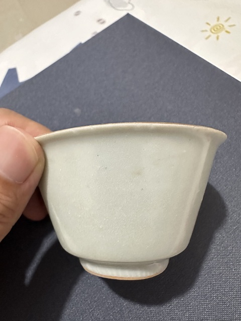 古玩陶瓷甜白釉撇口杯真品鑒賞圖
