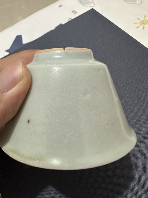 古玩陶瓷甜白釉撇口杯真品鑒賞圖