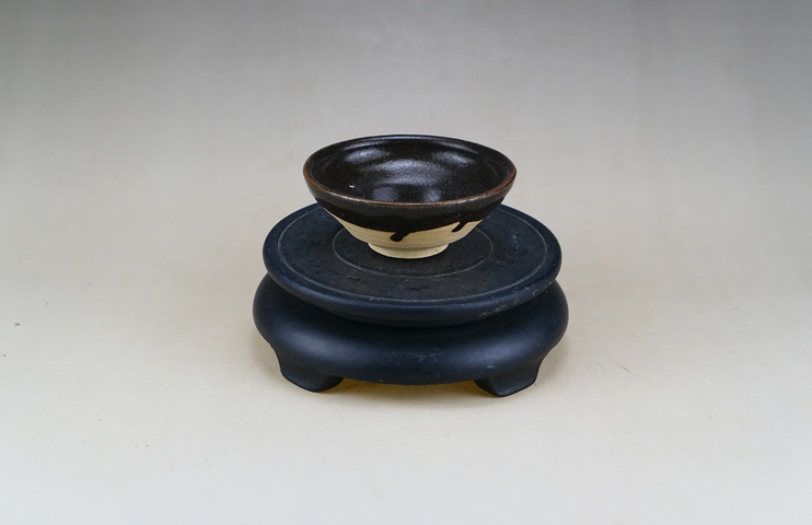 古玩陶瓷南宋.吉州窯黑釉茶盞(高級茶器)拍賣,當前價格2元
