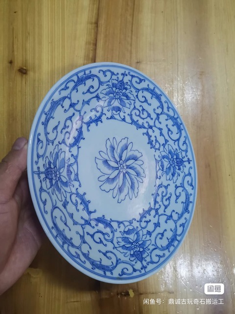 古玩陶瓷青花淡描花卉紋盤真品鑒賞圖