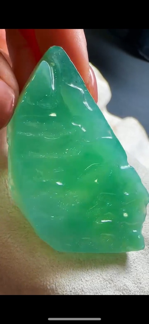 古玩玉器天然翡翠打磨明料真品鑒賞圖