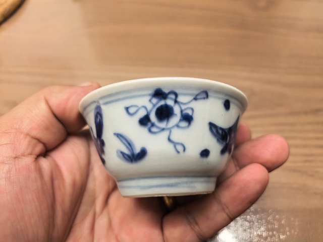 古玩陶瓷康熙青花魚藻紋杯真品鑒賞圖