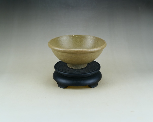 古玩陶瓷元代.龍泉窯青瓷唇口碗拍賣,當(dāng)前價(jià)格66元