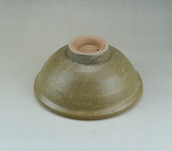 古玩陶瓷元代.龍泉窯青瓷唇口碗拍賣,當(dāng)前價(jià)格66元