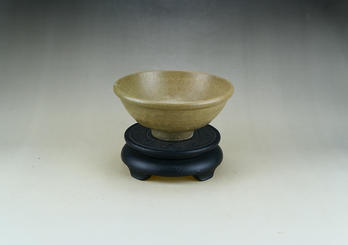 古玩陶瓷元代.龍泉窯青瓷唇口碗拍賣,當(dāng)前價(jià)格66元