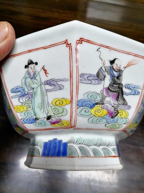 古玩陶瓷八仙圖粉彩八方碗真品鑒賞圖