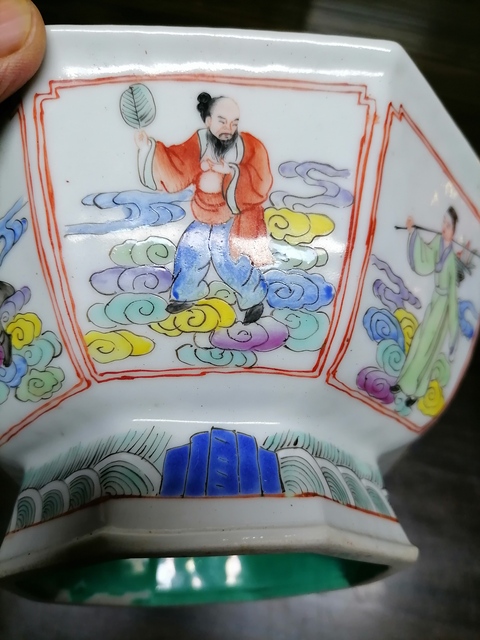 古玩陶瓷八仙圖粉彩八方碗真品鑒賞圖