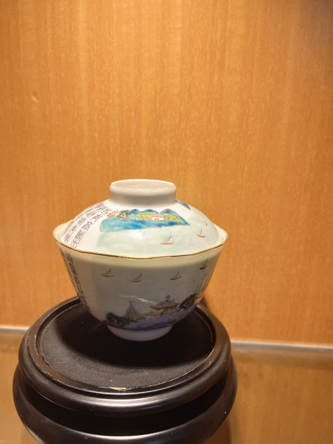 古玩陶瓷粉彩蓋杯真品鑒賞圖