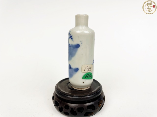 古玩陶瓷清晚期青花人物鼻煙壺真品鑒賞圖