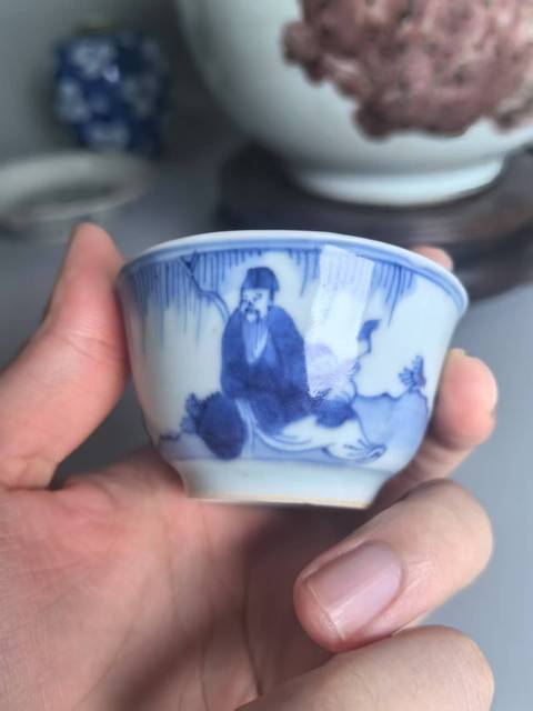 古玩陶瓷青花杯真品鑒賞圖