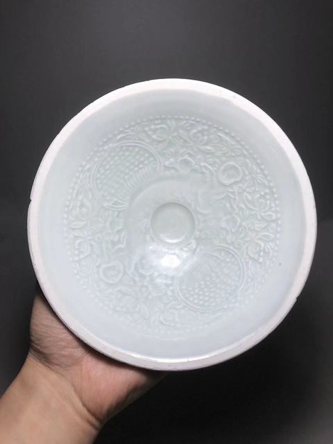 古玩陶瓷青白釉娃娃碗真品鑒賞圖