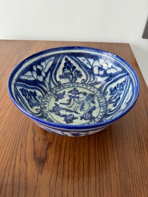 古玩陶瓷青花花卉紋碗真品鑒賞圖