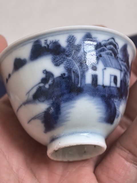 古玩陶瓷青花山水茅屋人物垂釣紋杯真品鑒賞圖