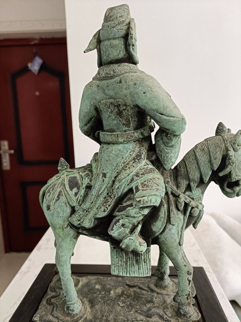 古玩銅器銅造像真品鑒賞圖