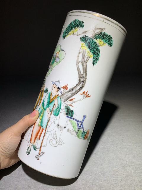 古玩陶瓷粉彩人物故事紋帽筒真品鑒賞圖