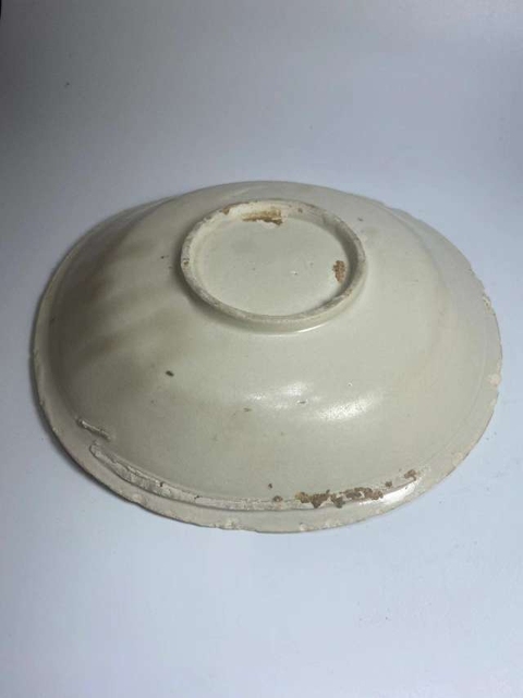 古玩陶瓷定窯白瓷盤真品鑒賞圖