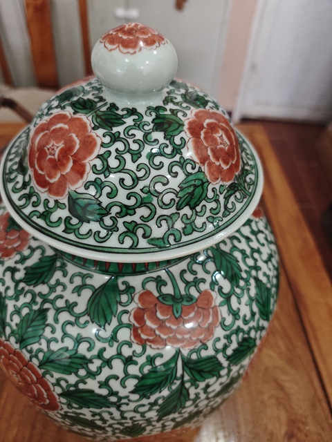 古玩陶瓷五彩罐真品鑒賞圖
