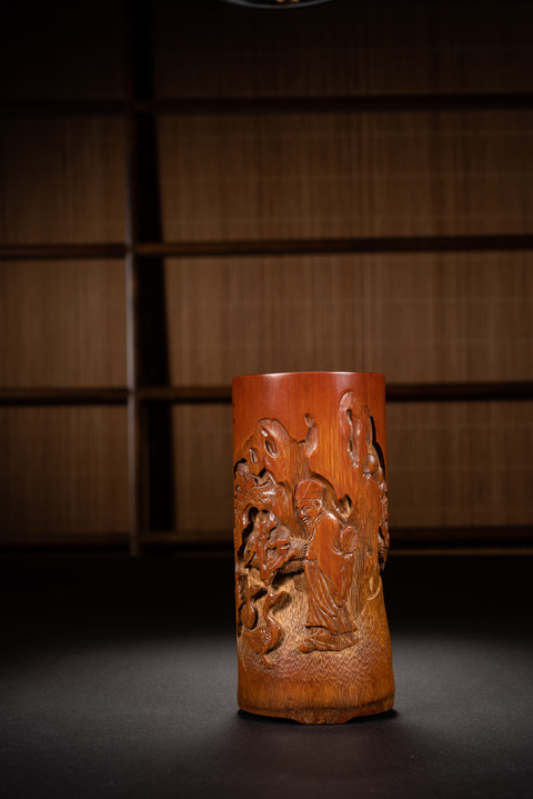 古玩雜項竹雕筆筒真品鑒賞圖