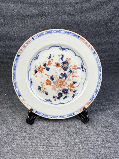 古玩陶瓷青花礬紅描金花卉紋盤真品鑒賞圖