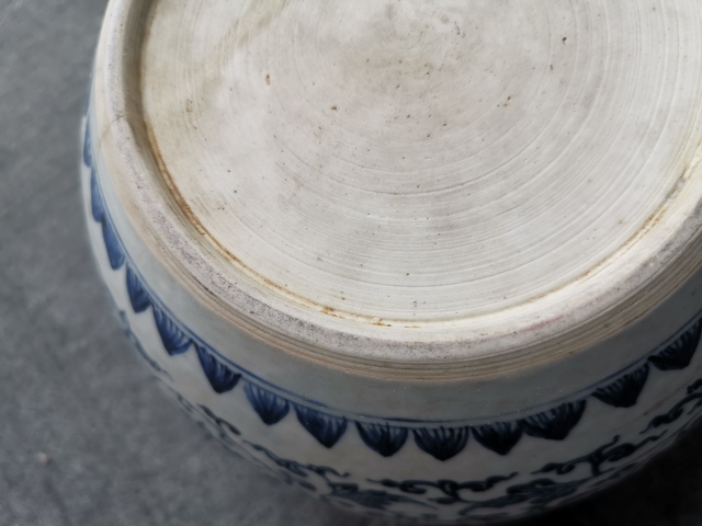 古玩陶瓷青花纏枝花卉紋太白尊真品鑒賞圖